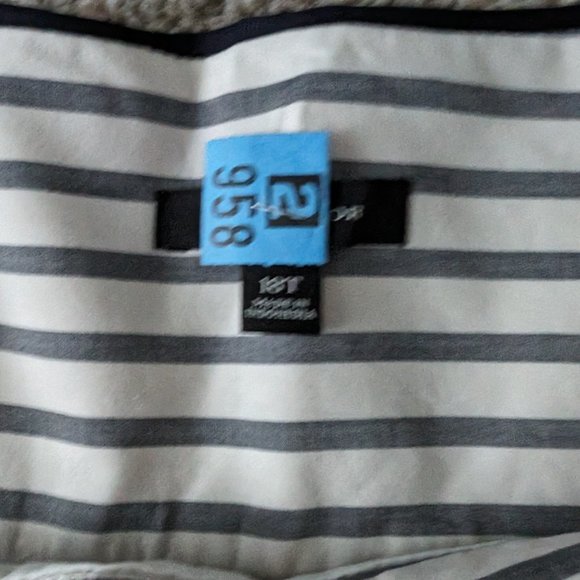 NWOT Ann Taylor Skirt, size 18 Tall (18T) - Picture 2 of 6